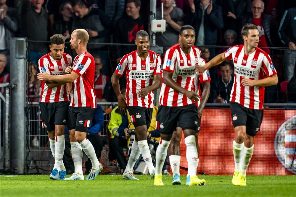 Wedstrijdshirts PSV voor ruim 10.000 euro verkocht; image source: Pro Shots