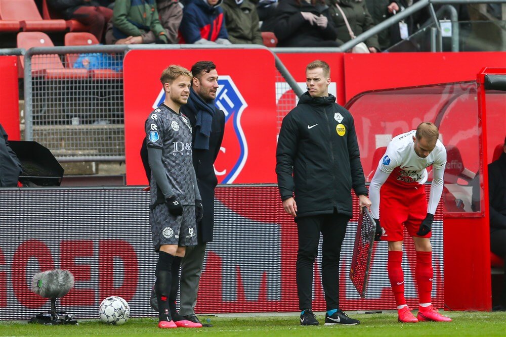 "Roger Schmidt wil verhuurde PSV"ers eerst zelf in actie zien"; image source: Pro Shots