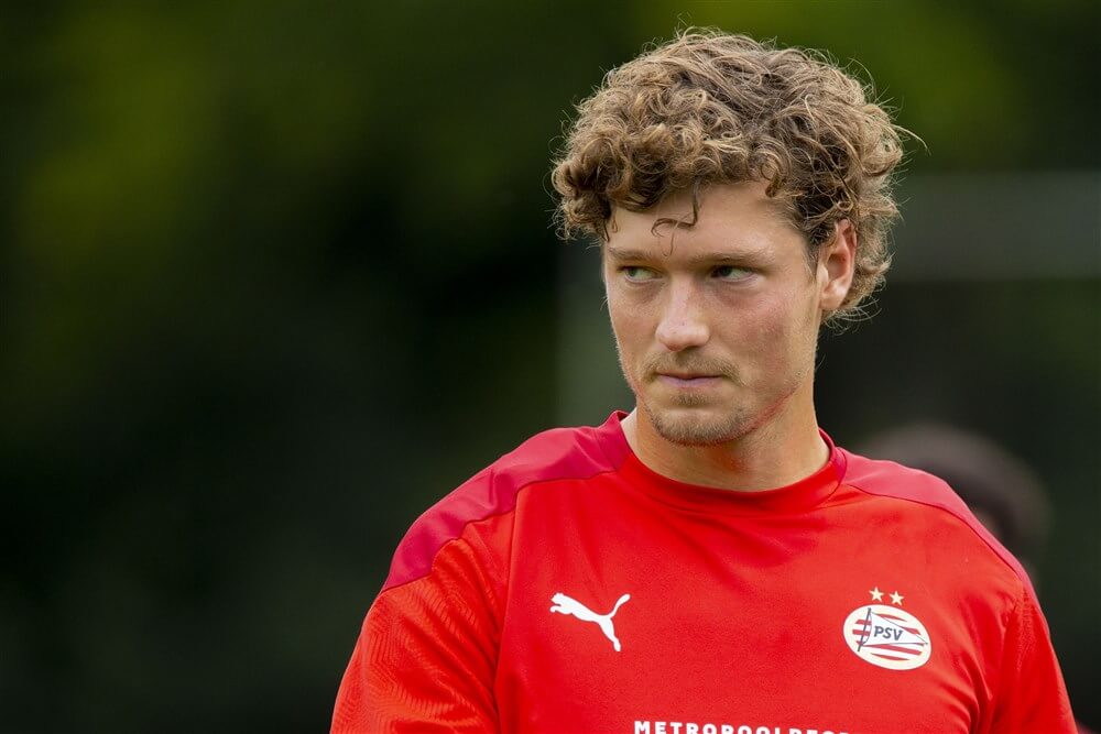 [Update] "PSV legt nieuw bod van Atalanta naast zich neer"; image source: Pro Shots