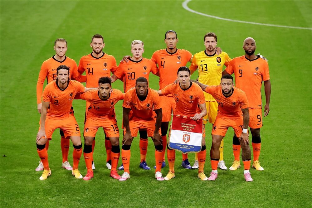 Barslecht Oranje zonder PSV"ers onderuit tegen Mexico; image source: Pro Shots